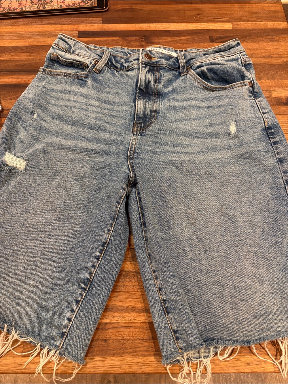 Celebrity Pink Light Wash Distressed Denim Bermuda Shorts EUC